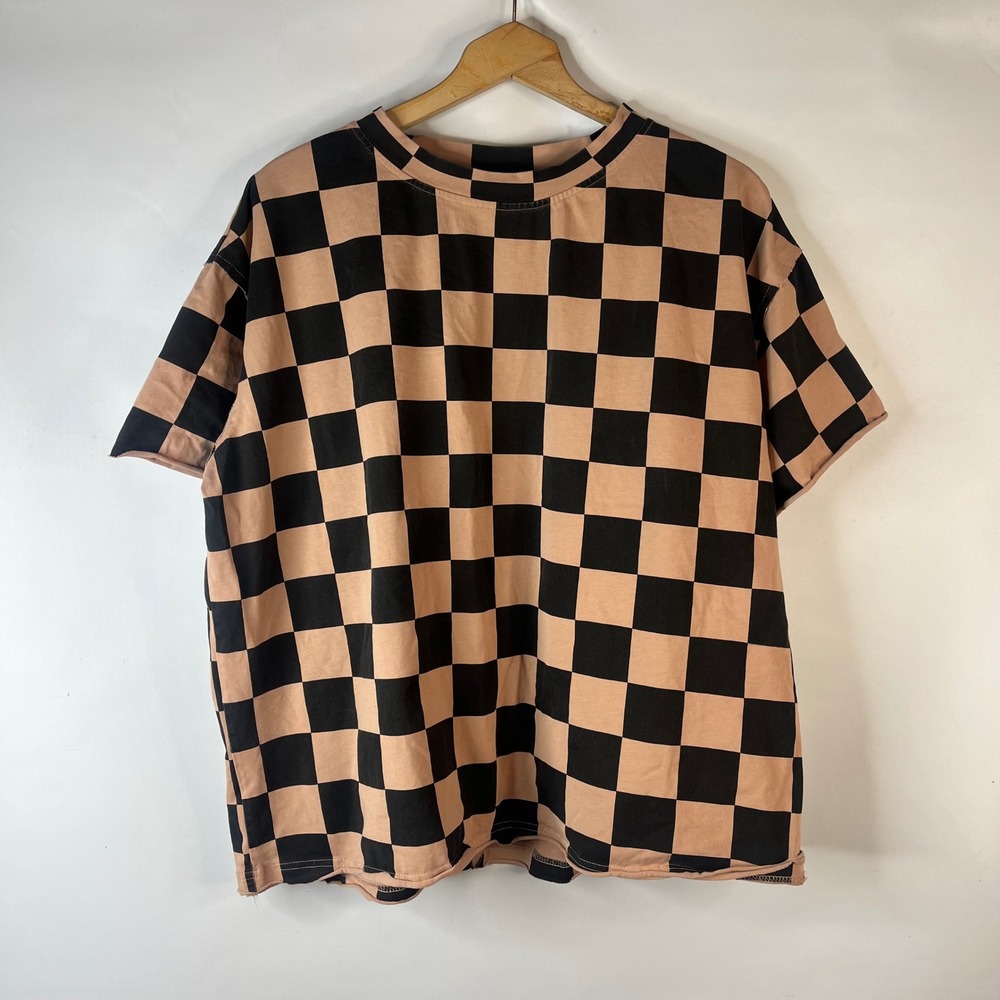 Checkerboard Short Sleeve Tee in Beige and Black
